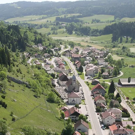 Du Chateau De Joux 3* La Cluse-et-Mijoux